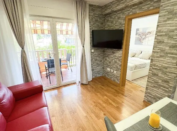 Star Apartment